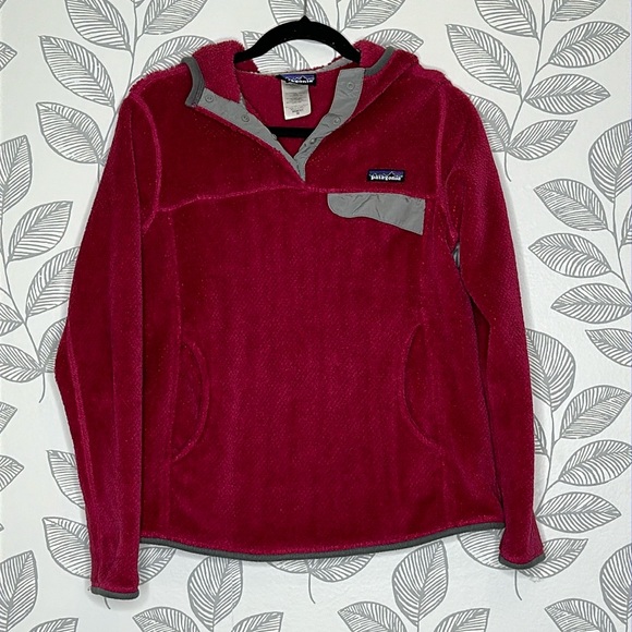 Patagonia Sweaters - Womens Patagonia Pullover Sweater Size Medium Dark Magenta Pink